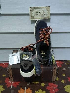 ReebokHarry Potter) Lim.Edition Men Sneakers.Extra Laces And Tongue Patches
